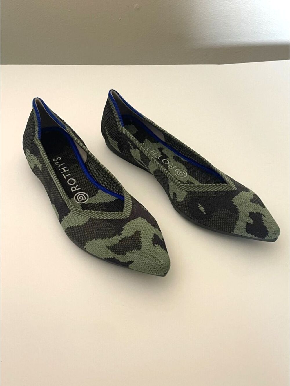 NWOT Rothy's The Point Olive Green Camo Washable Slip On Flats Size 8